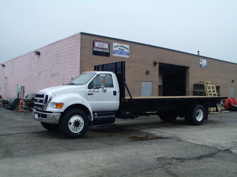 24' Platform Body